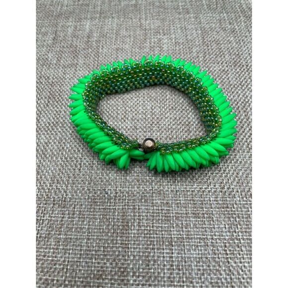 Neon Green Beaded Spike Style Bracelet on Mesh Slide in Lock Clasp - Picture 5 of 12